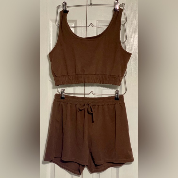 3 pack crop tank and shorts lounge set - Picture 4 of 4